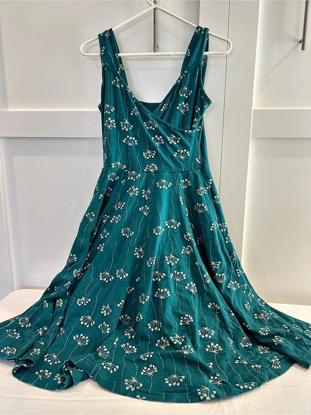 Effie's Heart Floral Maxi Dress Size Medium